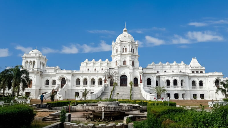 Ujjayanta Palace