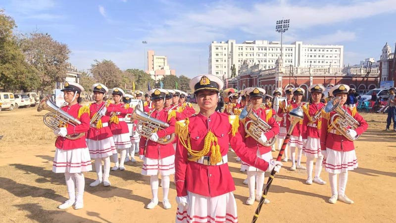 Holy Cross School Karbook girls band