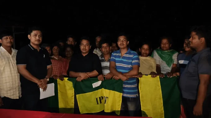 35 Voters From 14 Families Leave Tipra Motha, Join IPFT in Twisa Kuchak Village 35 Voters From 14 Families Leave Tipra Motha, Join IPFT in Twisa Kuchak Village