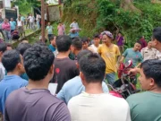 Karbook Road Blockade Over Poor National Highway Condition Karbook Road Blockade Over Poor National Highway Condition