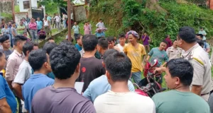 Karbook Road Blockade Over Poor National Highway Condition Karbook Road Blockade Over Poor National Highway Condition